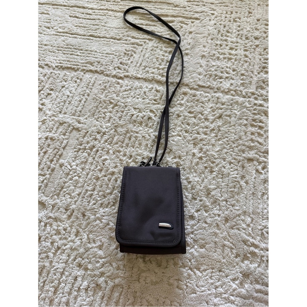 Travelon brown crossbody bag